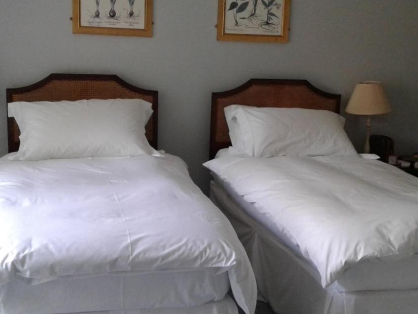 Twin Room with Shower